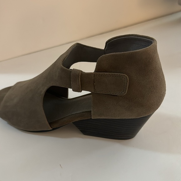 Eileen Fisher Leather suede open toe bootie.  Velcro ankle strap, block heel. - Picture 2 of 3